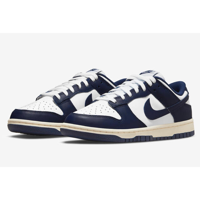 NIKE(ナイキ)のNike WMNS Dunk Low "Vintage Navy" メンズの靴/シューズ(スニーカー)の商品写真