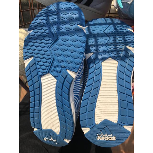 adidas(アディダス)のアディダス  ジュニア シューズ　22.5cm キッズ/ベビー/マタニティのキッズ靴/シューズ(15cm~)(スニーカー)の商品写真