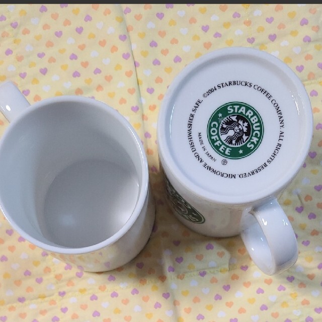 Starbucks Coffee(スターバックスコーヒー)のスターバックス マグカップ 旧ロゴ 2004 新品２個セット インテリア/住まい/日用品のキッチン/食器(グラス/カップ)の商品写真