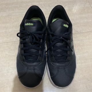 アディダス(adidas)のadidas スニーカー　黒(スニーカー)