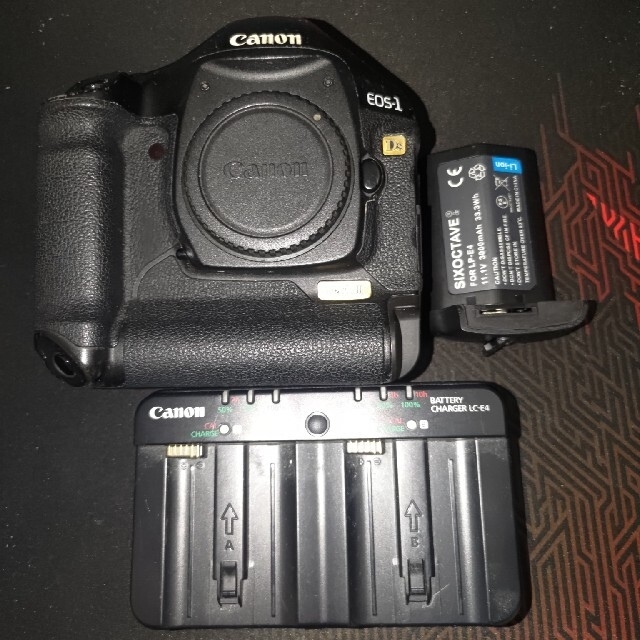 Canon(キヤノン)のCanon EOS 1Ds Mark3 Markiii スマホ/家電/カメラのカメラ(デジタル一眼)の商品写真