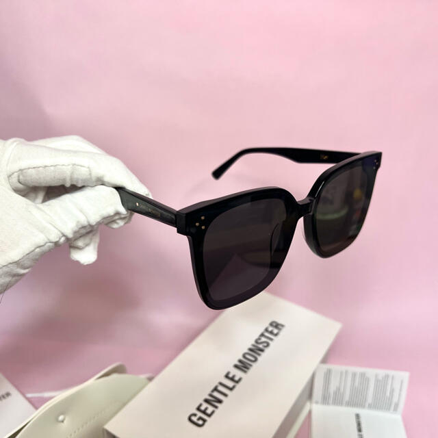 お値下げGentle Monster サングラスher 01男女の通販 by akikoo's shop