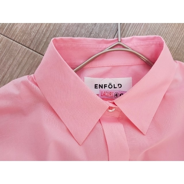 ENFOLD(エンフォルド)のENFOLD アシンメトリーシャツ　ピンク　定価29700円 レディースのトップス(シャツ/ブラウス(長袖/七分))の商品写真