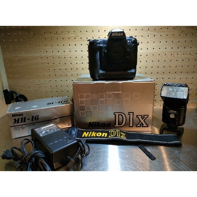 Nikon D1x + Nikon SB-28 【一部予約販売】 4200円引き noxcapital.de