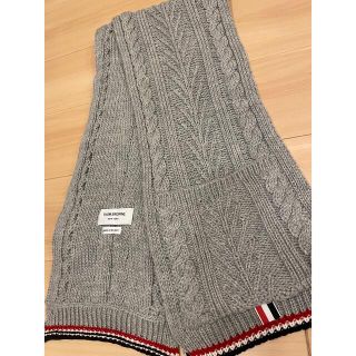 トムブラウン(THOM BROWNE)の【極美品】THOM BROWNE トムブラウン マフラー ポケット付 グレー(マフラー)