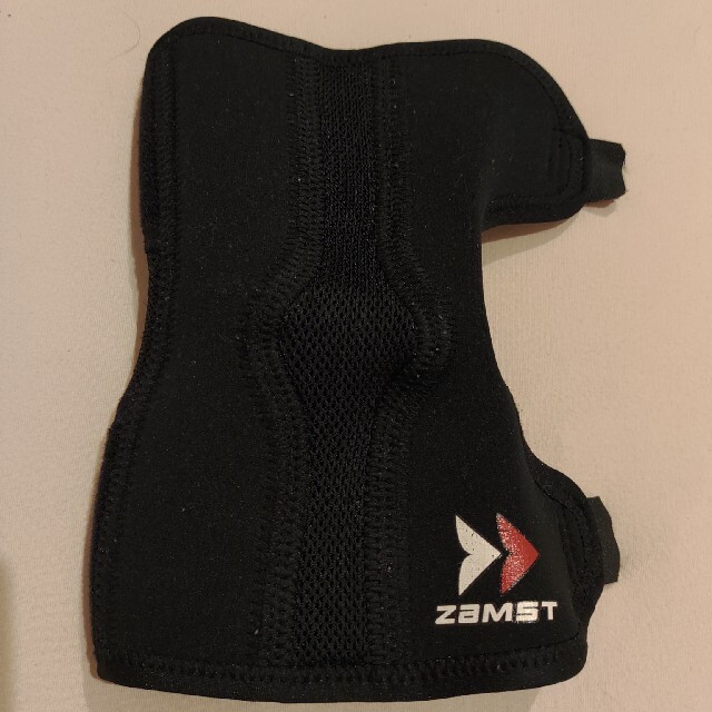 ZAMST(ザムスト)のザムスト エルボースリーブ 両腕 Lサイズ ZAMST スポーツ/アウトドアのトレーニング/エクササイズ(トレーニング用品)の商品写真