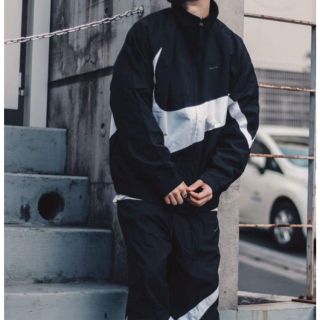 2XL NIKE ナイロンジャケット ビッグスウォッシュ ビックロゴ