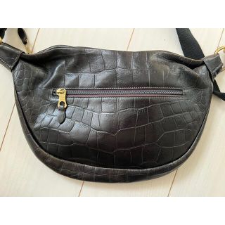 IL BISONTE - イルビゾンテショルダーバック UOMO クロコ柄型押し