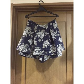 ミッシュマッシュ(MISCH MASCH)のMISCH MASCH 美品 花柄 キュロットスカート(キュロット)