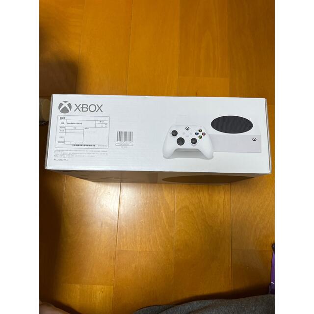 Xbox(エックスボックス)の新品未開封！納品書あり！xbox  series S 本体 エンタメ/ホビーのゲームソフト/ゲーム機本体(家庭用ゲーム機本体)の商品写真