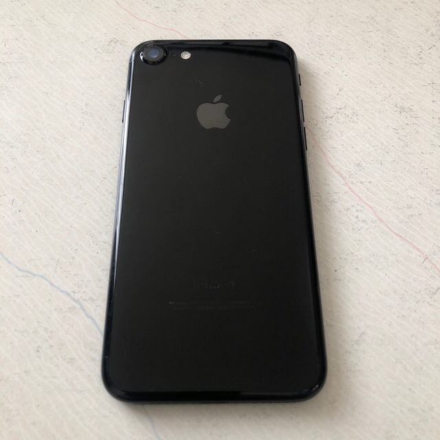 iphone7ジェットブラック128GB本体 1