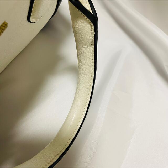 Samantha Thavasa(サマンサタバサ)の美品 Samantha&chouette ハンドバック 白 黒 ゴールド レディースのバッグ(ショルダーバッグ)の商品写真