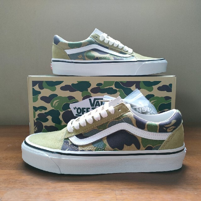 A BATHING APE(アベイシングエイプ)の★【新品未使用】BAPE X VANS ABC CAMO OLD SKOOL M レディースの靴/シューズ(スニーカー)の商品写真