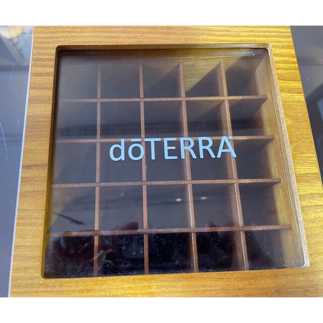 doTERRA(ドテラ)のドテラ　アロマ　ケース コスメ/美容のリラクゼーション(アロマグッズ)の商品写真