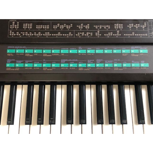 美品 YAMAHA DX7 内蔵電池交換済み FM音源シンセサイザーの通販 美品 YAMAHA DX7 内蔵電池交換済み FM音源シンセサイザーの通販