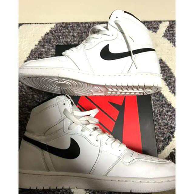 NIKE(ナイキ)のNIKE エアジョーダン1 air jordan1 aj1 陰陽　ホワイト メンズの靴/シューズ(スニーカー)の商品写真