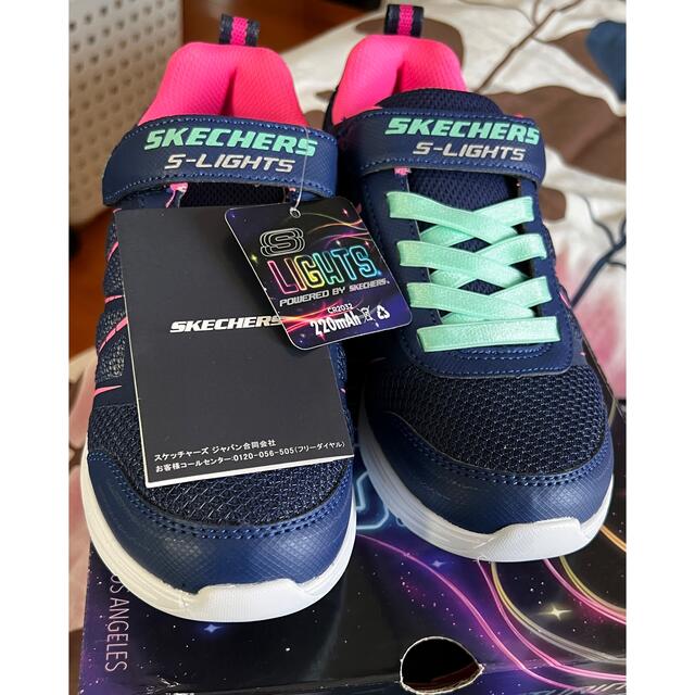 SKECHERS(スケッチャーズ)のSkechers light スケッチャーズ キッズ/ベビー/マタニティのキッズ靴/シューズ(15cm~)(スニーカー)の商品写真