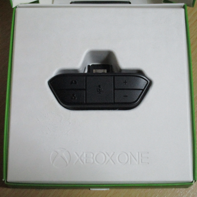 Microsoft(マイクロソフト)の【動作確認済み】Xbox One ヘッドセット アダプター エンタメ/ホビーのゲームソフト/ゲーム機本体(その他)の商品写真