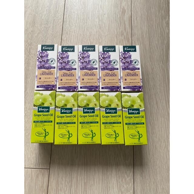 Kneipp(クナイプ)の 新品未開封Kneippマッサージオイル グレープシードオイル &ラベンダー コスメ/美容のボディケア(ボディオイル)の商品写真