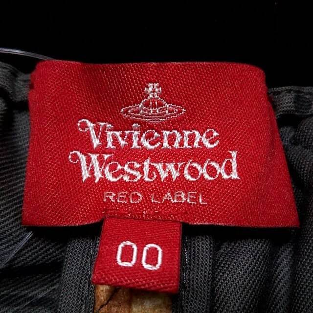 Vivienne Westwood(ヴィヴィアンウエストウッド)のヴィヴィアンウエストウッドレッドレーベル レディースのパンツ(ショートパンツ)の商品写真