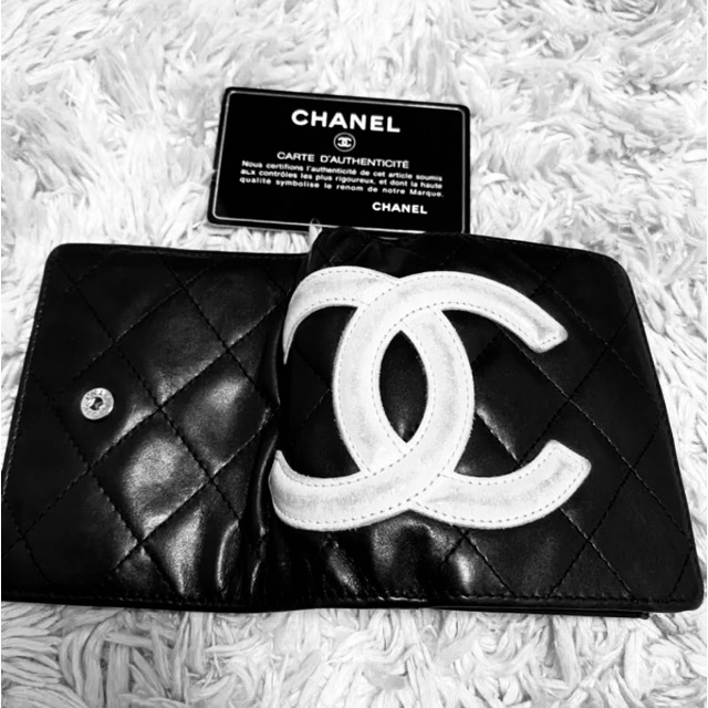 CHANEL(シャネル)の★CHANELシャネル   カンボンライン二つ折り財布★ レディースのファッション小物(財布)の商品写真