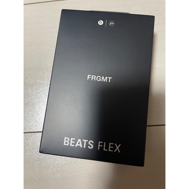 FRAGMENT(フラグメント)のBeats Flex fragment design スペシャルエディション スマホ/家電/カメラのオーディオ機器(ヘッドフォン/イヤフォン)の商品写真