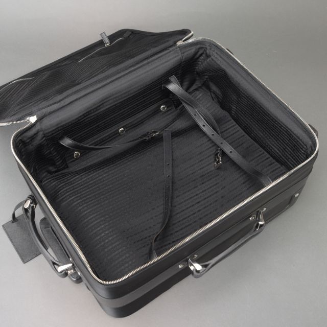 030915-07ブランド名超美品♡PRADAプラダ キャリーバッグ2輪 トランクカート 旅行鞄 ブラック