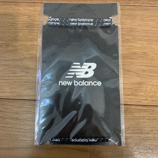 New Balance(ニューバランス)のニューバランス　ナージャイズ　非売品 レディースのヘアアクセサリー(ヘアバンド)の商品写真