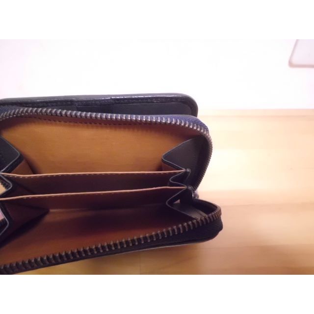 HUNTING WORLD(ハンティングワールド)のハンティングワールド　二つ折り財布　紺色×緑 レディースのファッション小物(財布)の商品写真