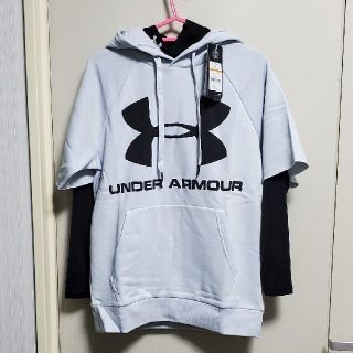 アンダーアーマー(UNDER ARMOUR)の【新品★アンダーアーマー】パーカー(パーカー)