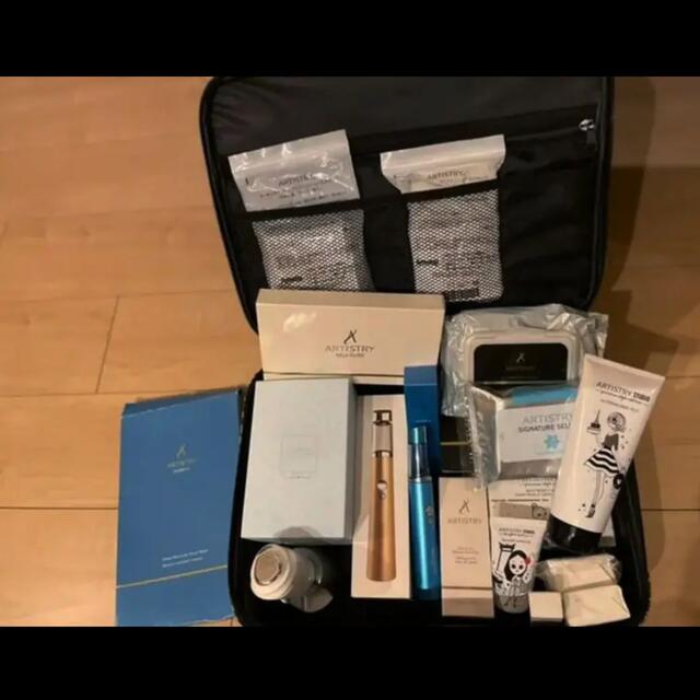 Amway(アムウェイ)のmaa様専用値下げ！スーツケースごと！ARTISTRY 美顔器セット！まとめ売り スマホ/家電/カメラの美容/健康(フェイスケア/美顔器)の商品写真