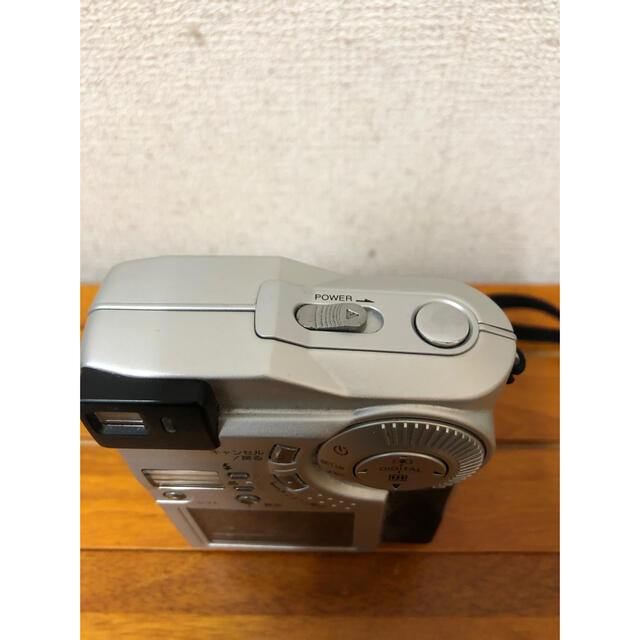 富士フイルム(フジフイルム)の富士フイルム　FinePix2700 ジャンク スマホ/家電/カメラのカメラ(コンパクトデジタルカメラ)の商品写真