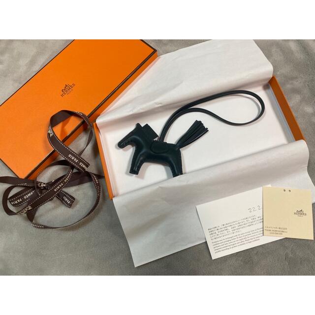 格安特価 Hermes - エルメス ロデオチャーム PM ヴェールシプレの通販