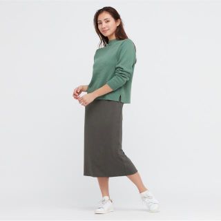 ユニクロ(UNIQLO)のユニクロ ストレッチダブルフェイスナロースカート(丈短め) 新品未開封(ロングスカート)