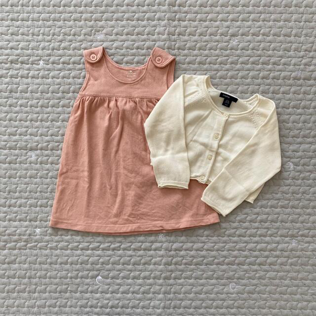 babyGAP(ベビーギャップ)のbabyGAP ジャンパースカートとカーディガンのセット キッズ/ベビー/マタニティのベビー服(~85cm)(ワンピース)の商品写真