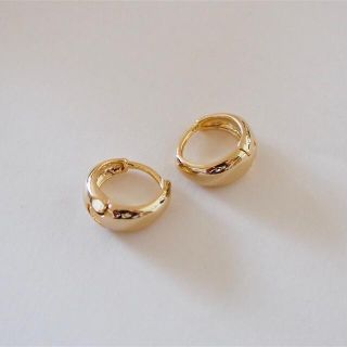 フープピアス　ゴールド(ピアス)