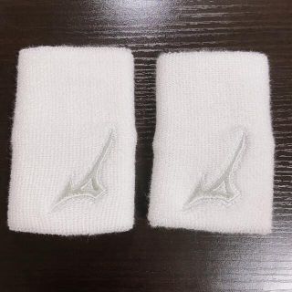 ミズノ(MIZUNO)のMIZUNOリストバンド(白)(その他)