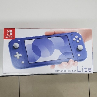 Nintendo Switch　Lite　ブルー(携帯用ゲーム機本体)