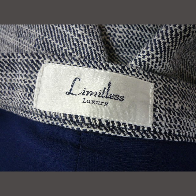 LIMITLESS LUXURY(リミットレスラグジュアリー)のリミットレスラグジュアリー LIMITLESS LUXURY ツイード ショート レディースのパンツ(ショートパンツ)の商品写真