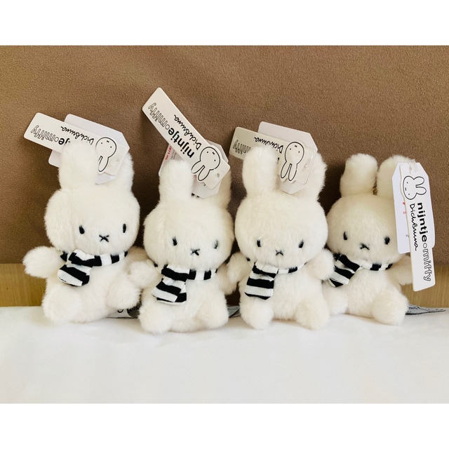 定番大得価 miffy ミッフィーふわふわマフラーぬいぐるみ大中2点セット☆ボントントイズオランダの通販 by  オランダ雑貨通販お日様の力ラクマ店｜ミッフィーならラクマ