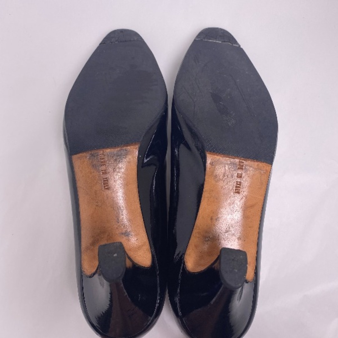Salvatore Ferragamo(サルヴァトーレフェラガモ)のサルヴァトーレフェラガモ  パンプス ブラック  Salvatore Ferragamo 5 1/2 C レディースの靴/シューズ(ハイヒール/パンプス)の商品写真