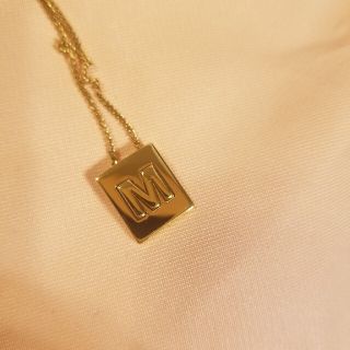 セリーヌ(celine)のCELINE　セリーヌ　イニシャル　M(ネックレス)