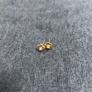 ベルシュカ(Bershka)のベルシュカ　お花　ピアス(ピアス)