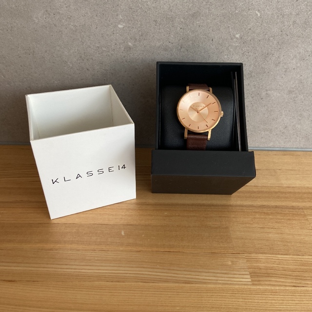 Daniel Wellington(ダニエルウェリントン)の【稼働確認・電池交換済み】KLASSE14  腕時計　箱付　クラスフォーティーン レディースのファッション小物(腕時計)の商品写真