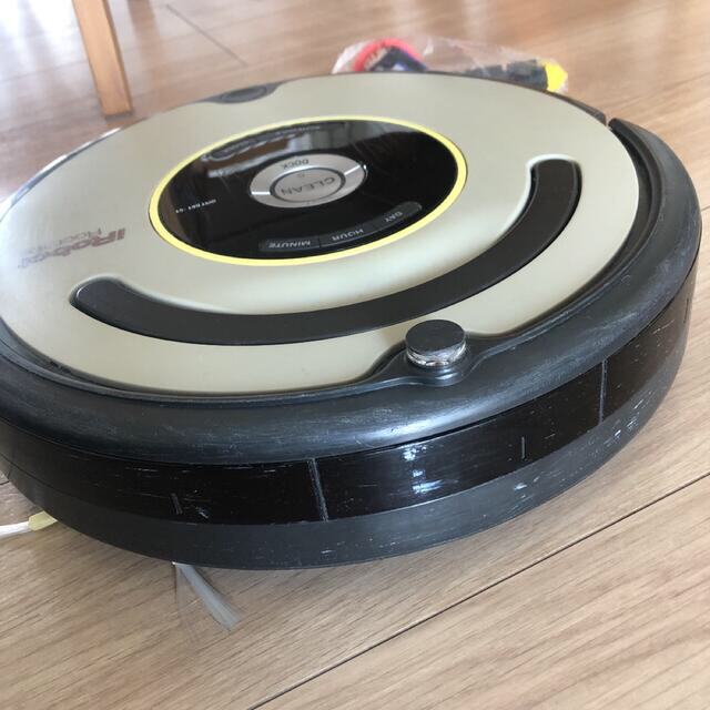 iRobot(アイロボット)のスケジュール機能付きiRobot アイロボット Roomba ルンバ  本体のみ スマホ/家電/カメラの生活家電(掃除機)の商品写真