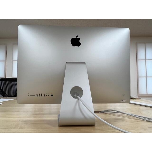 Mac (Apple)(マック)のiMac 27inch Late 2015　USキーボド　トラックパッド付 スマホ/家電/カメラのPC/タブレット(デスクトップ型PC)の商品写真