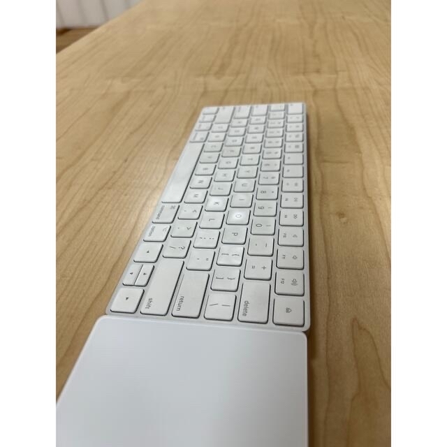 Mac (Apple)(マック)のiMac 27inch Late 2015　USキーボド　トラックパッド付 スマホ/家電/カメラのPC/タブレット(デスクトップ型PC)の商品写真