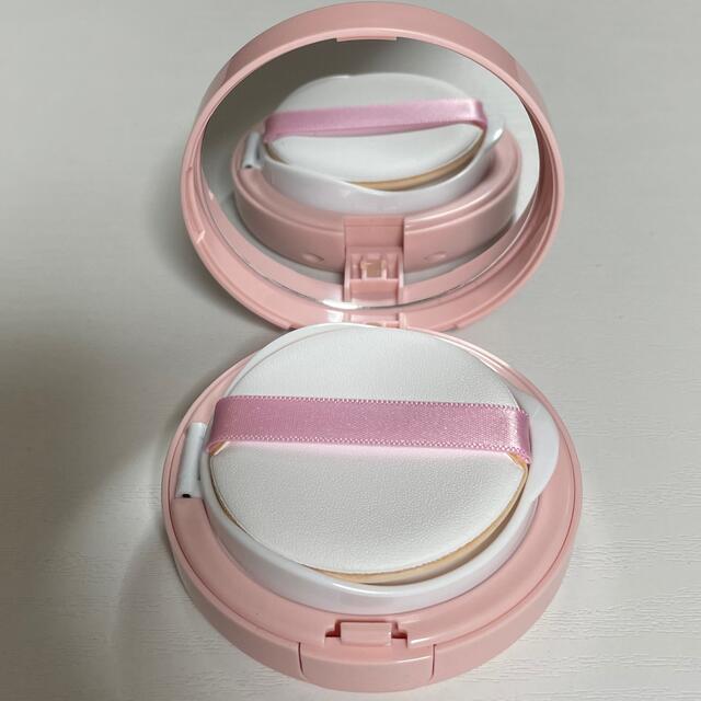 WHOMEE(フーミー)のフーミー クッション UVコンパクト  ピンク コスメ/美容のベースメイク/化粧品(化粧下地)の商品写真