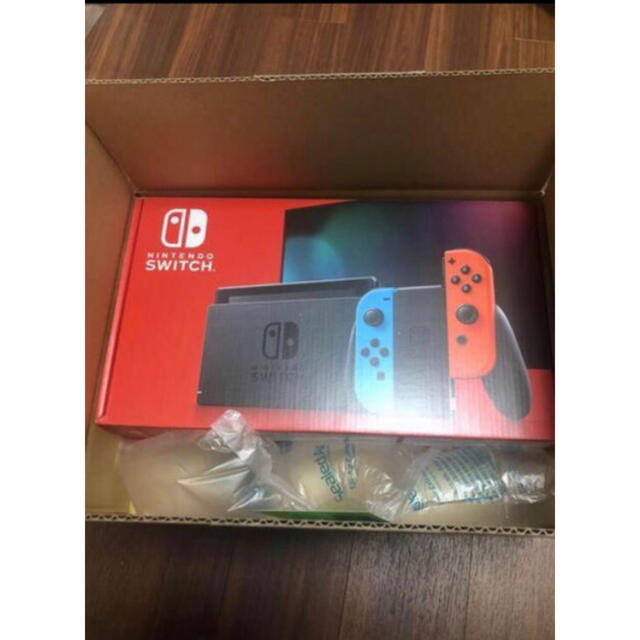 新品　Switch 本体　送料無料