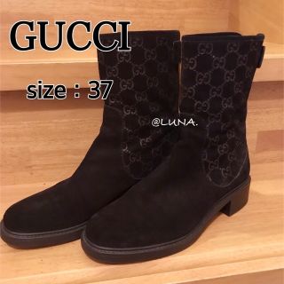 グッチ(Gucci)の美品＊ GUCCI ＊ ブラックスエードブーティー ＊ 37(ブーツ)